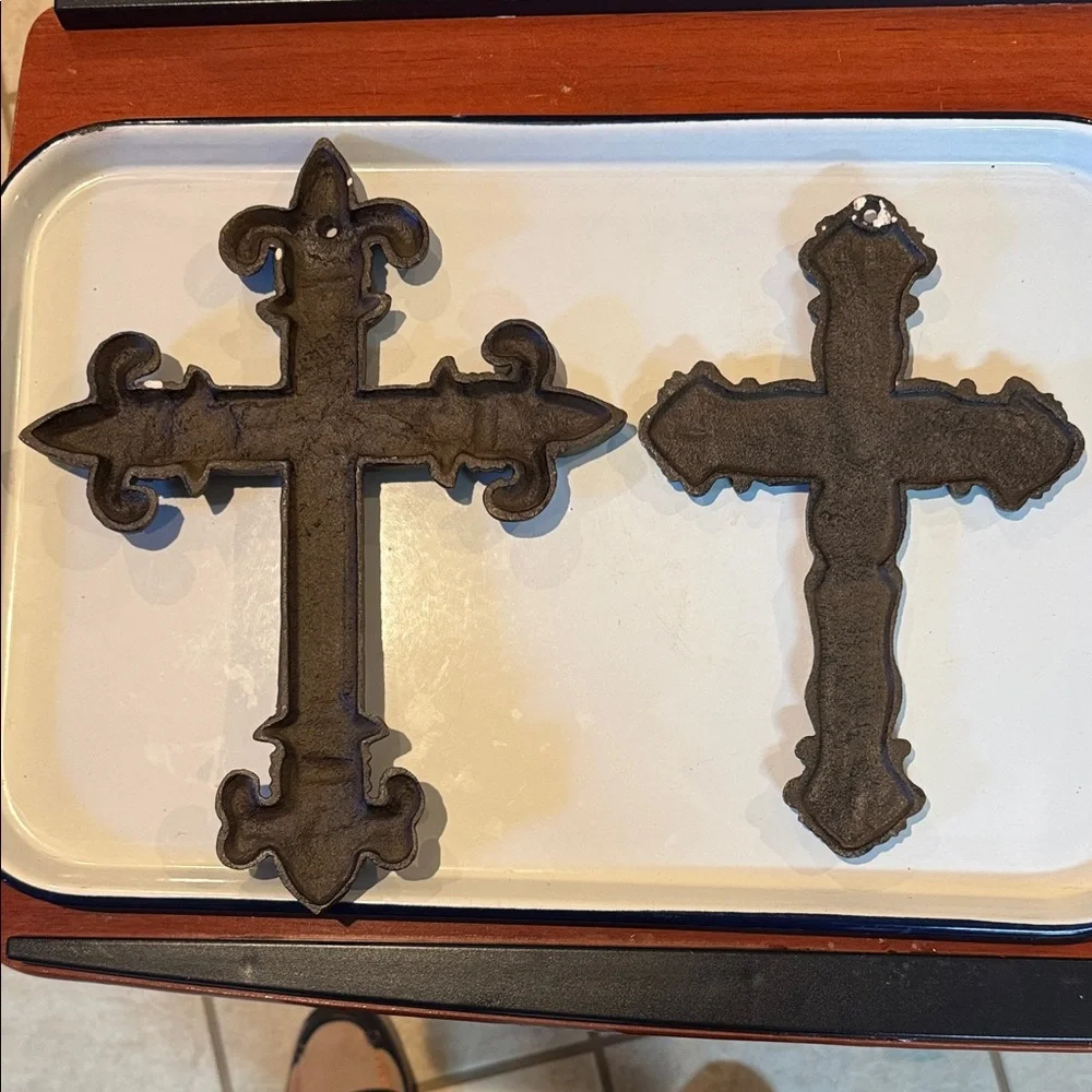 not known metal cross